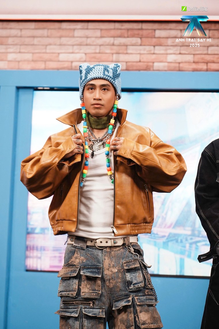 Tập 6 Anh Trai “Say Hi” 2025: Concept “Reply 2000” đưa các Anh Trai tỏa sáng trong trang phục đầy màu sắc ảnh 4