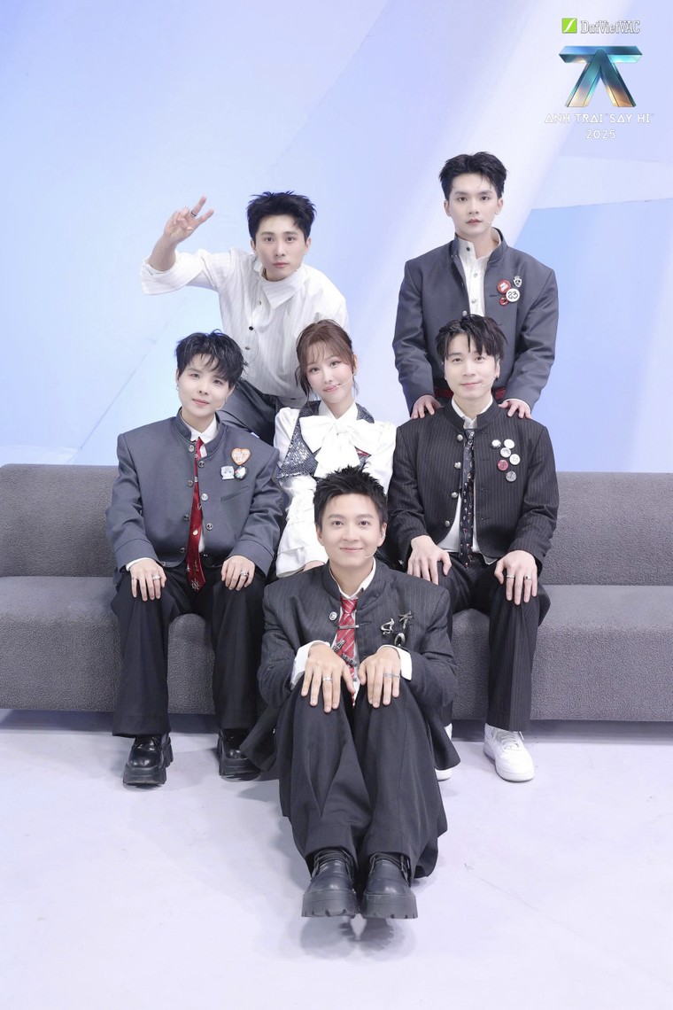 Anh Trai “Say Hi” 2025 Tập 7: Sáu màu sắc âm nhạc riêng trong Live Stage 3, team Anh Trai Ngô Kiến Huy đưa khán giả trở lại thời thanh xuân với concept học đường ảnh 3