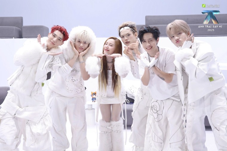 Anh Trai “Say Hi” 2025 Tập 7: Sáu màu sắc âm nhạc riêng trong Live Stage 3, team Anh Trai Ngô Kiến Huy đưa khán giả trở lại thời thanh xuân với concept học đường ảnh 4