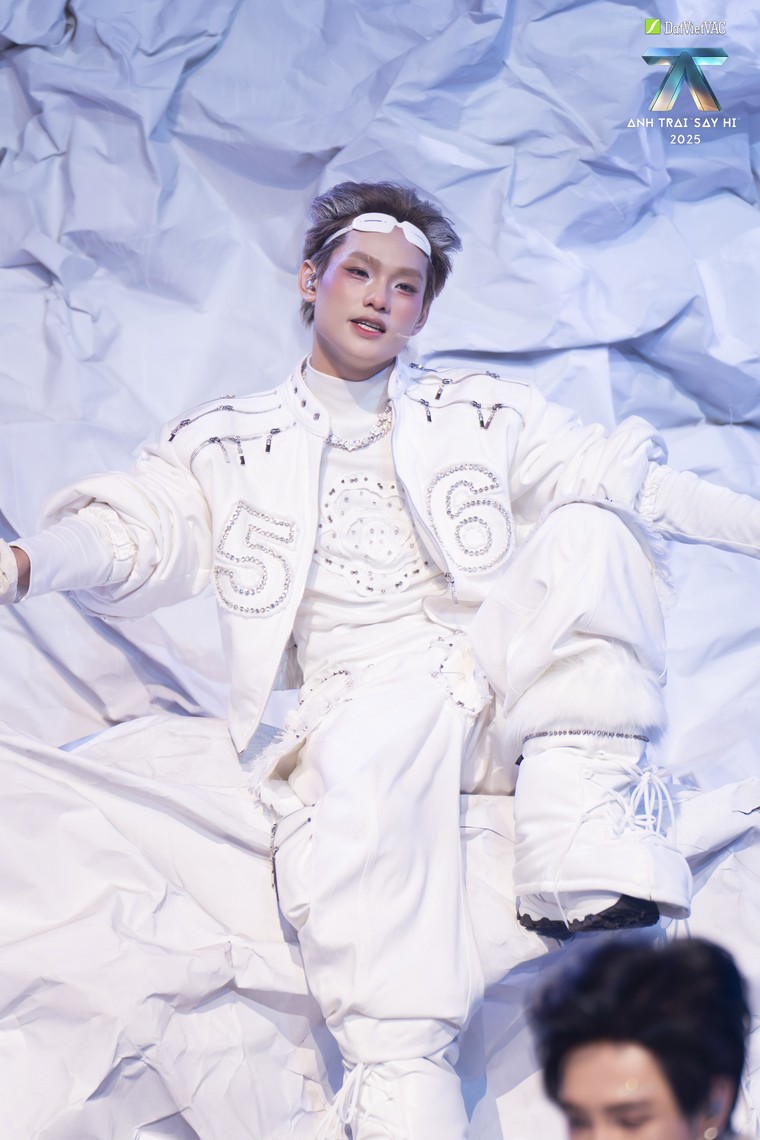 Từ Funk ma mị đến Rock học đường: Bốn sân khấu khiến khán giả Anh Trai "Say Hi" không thể rời mắt trong tập 7 ảnh 12