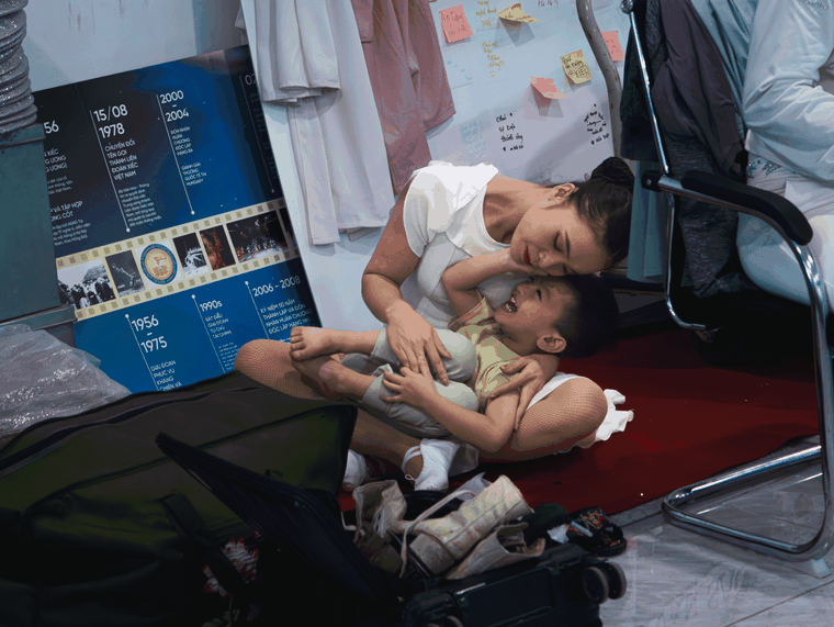 Ấn tượng bộ ảnh về bộ đôi nghệ sĩ Xiếc Thu Hương - Thanh Tuấn ảnh 4