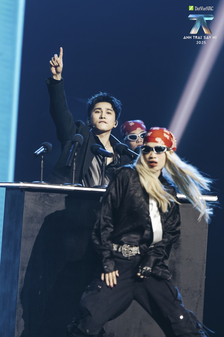 Anh Trai “Say Hi” 2025 Tập 11: Team Vũ Cát Tường, B Ray và Negav khuấy động sân khấu Live Stage 4, Top 18 chính thức bước vào chung kết ảnh 10