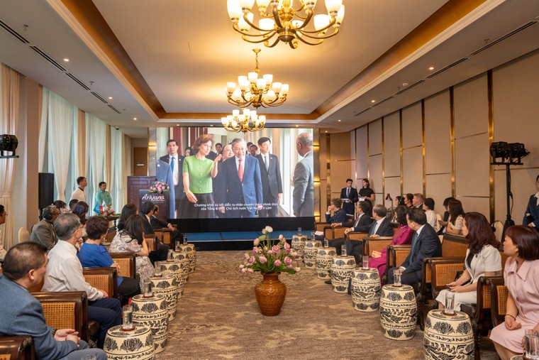 UNESCO – SOVICO mở rộng hợp tác chiến lược: Đặt văn hóa, giáo dục và con người làm trung tâm phát triển bền vững ảnh 1