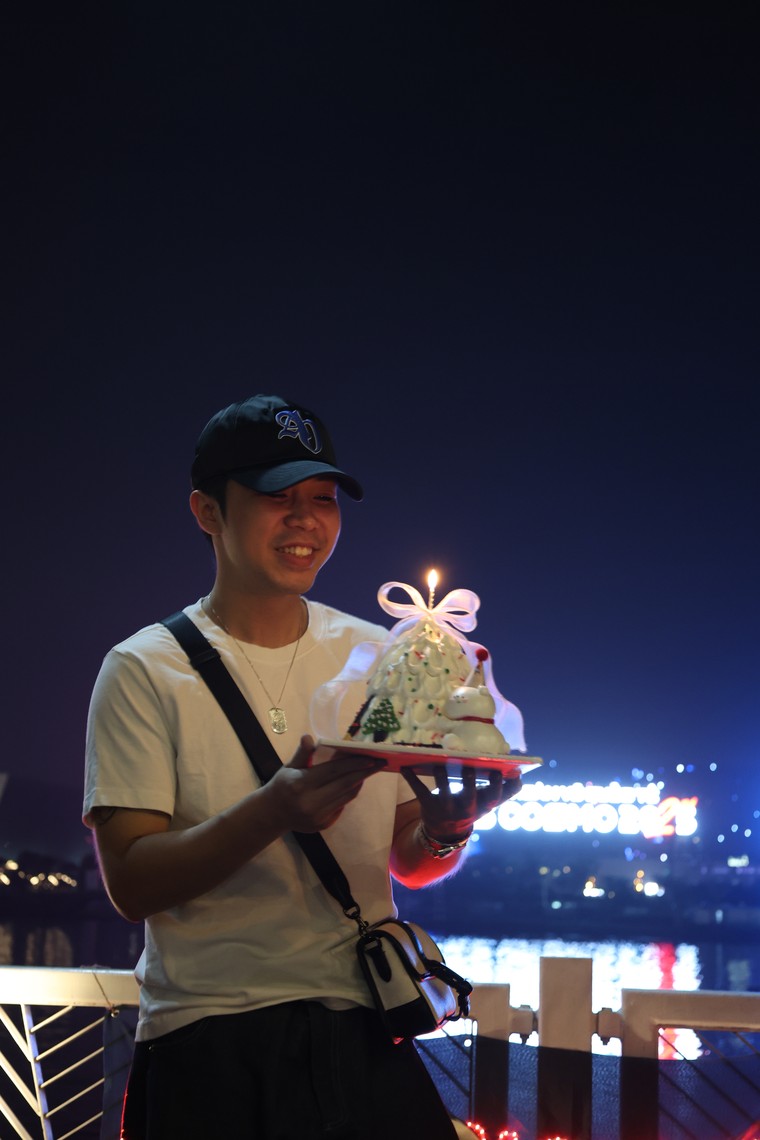 Skyled Sài Gòn rực sáng gọi tên Mason Nguyễn: món quà quy mô bậc nhất từ người hâm mộ sau chung kết Anh Trai Say Hi 2025 ảnh 8