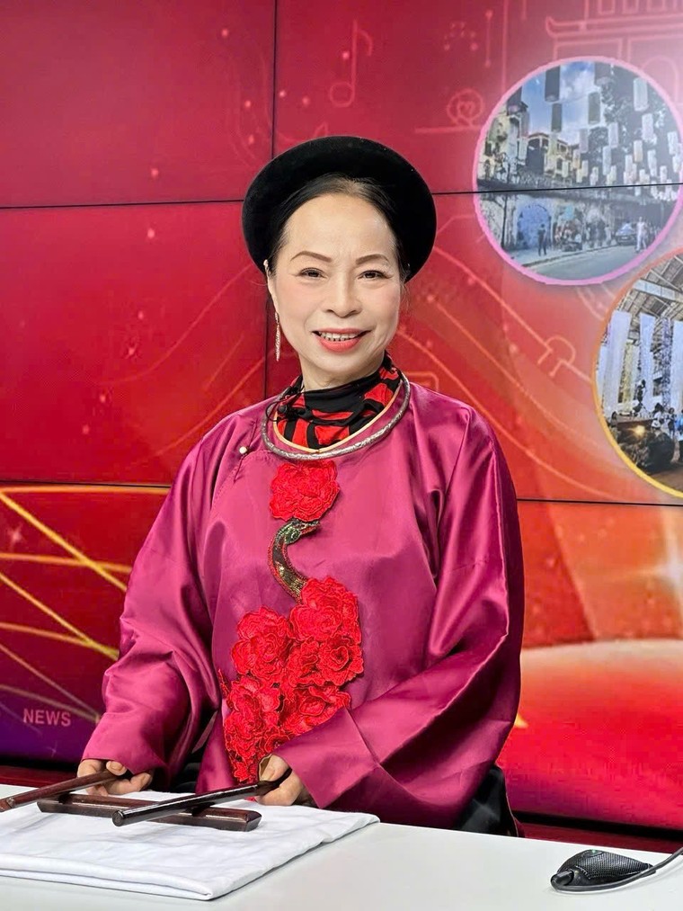 NSƯT Bạch Vân: Nửa thế kỷ độc hành và cuộc tận hiến cho di sản Ca trù ảnh 3