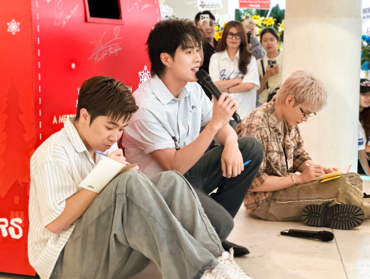 Anh Trai “Say Hi” 2025 - A Merry X’Mas Concert: Kiến tạo bức tranh mùa lễ hội cuối năm quy mô lớn ảnh 1