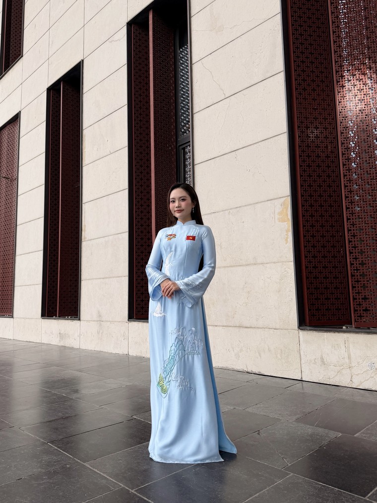 Phương Mỹ Chi vinh dự lần thứ hai tham gia Đại hội Thi đua yêu nước toàn quốc 2025 ảnh 2