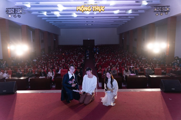 Em Ellata và hành trình cảm xúc tại Gala Vọng Đông 2025: Mộng Thực ảnh 3