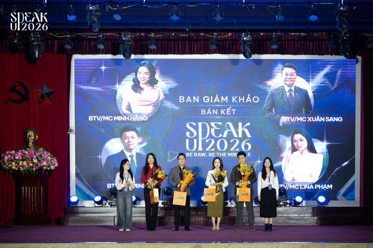 Bừng sáng sân khấu tranh tài Bán kết SPEAK UP 2026 ảnh 4