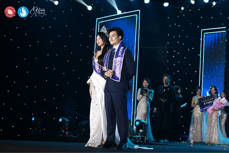 Đêm chung kết Beauty & Charm 2025: Lộ diện Tân Hoa khôi và Tân Nam vương Duyên dáng Ngoại thương ảnh 2