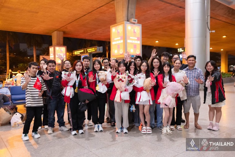 Những nữ chiến binh vàng SEA games 33: Hành trình lịch sử và lời chúc Tết ấm áp từ Esports nữ Việt Nam ảnh 6
