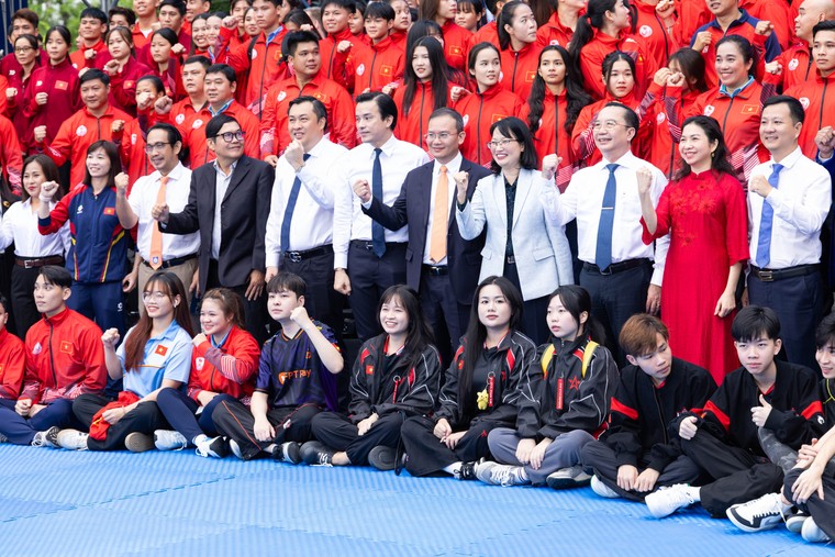 Những nữ chiến binh vàng SEA games 33: Hành trình lịch sử và lời chúc Tết ấm áp từ Esports nữ Việt Nam ảnh 7