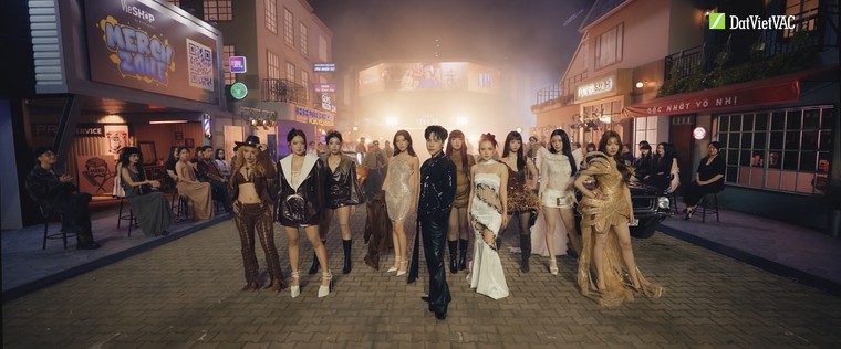 Anh Trai RHYDER - Anh Trai Dương Domic song tấu piano, Anh Trai CONGB cười rạng rỡ giữa màn hoa giấy: Sóng 26 “nhá hàng” những sân khấu đặc biệt ảnh 6