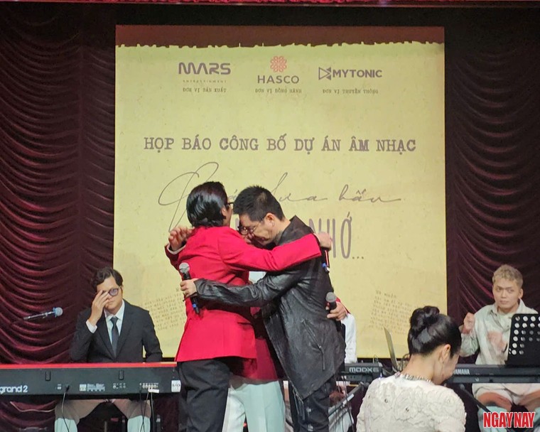 Quả Dưa Hấu trở lại: Khi lớp vỏ đổi màu, trái tim vẫn đỏ lửa ảnh 5