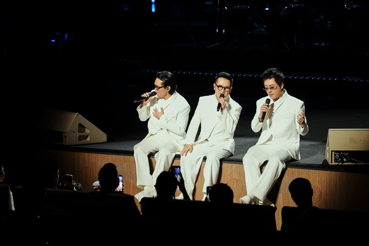 Quả Dưa Hấu hội ngộ trong concert “Bản ghi nhớ” sau gần ba thập kỷ ảnh 6