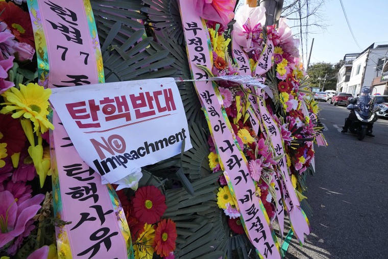 Dấu hỏi về giới hạn của văn hoá thần tượng?! ảnh 4