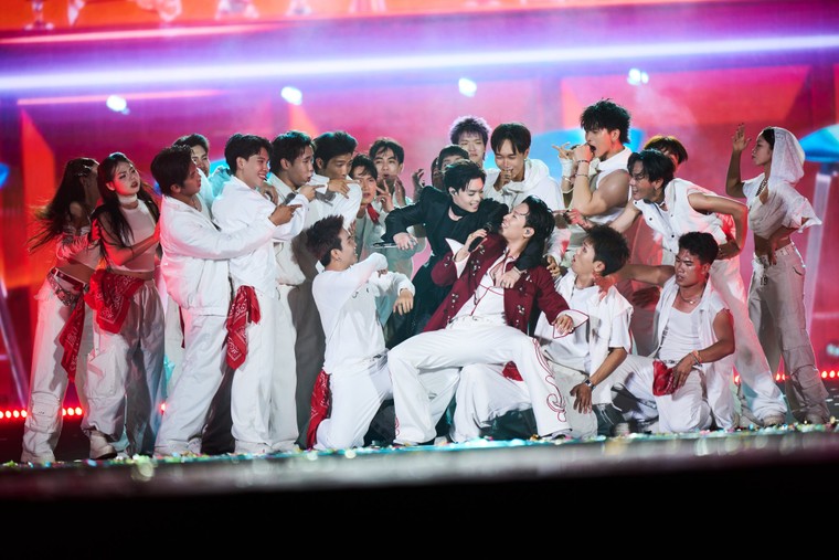 Từ trải nghiệm đến sân khấu: Negav dẫn lối người hâm mộ khám phá Gia Lai ảnh 1