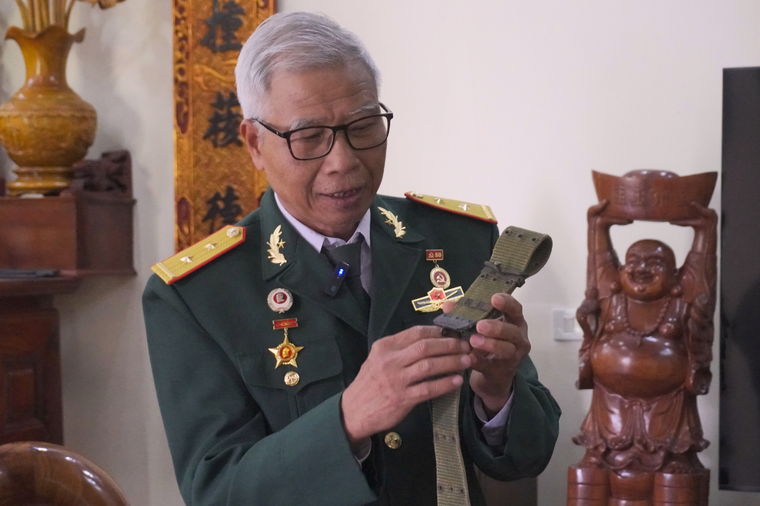 Kỷ vật chiến tranh cùng ký ức người lính trong những ngày tháng Tư lịch sử ảnh 1