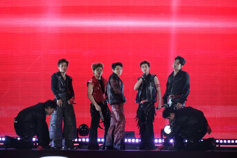 Từ Gia Lai nhìn về HERMOSA: khi một “liên minh mềm” của Vpop dần lộ diện ảnh 1