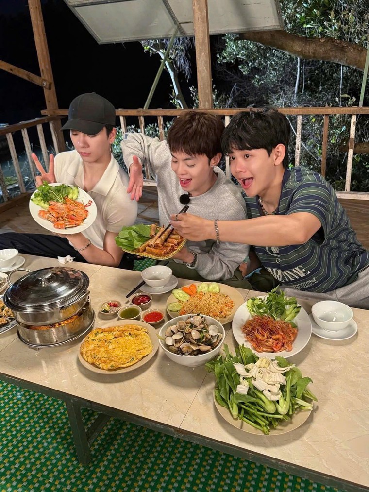 Từ trải nghiệm đến sân khấu: Negav dẫn lối người hâm mộ khám phá Gia Lai ảnh 6