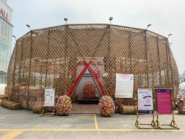 Sự dịch chuyển của mỹ thuật ứng dụng từ làng nghề vào không gian tiêu dùng hiện đại ảnh 1