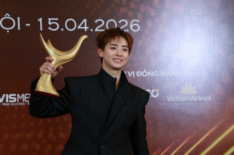 Giải thưởng Cống hiến 2026 khép lại với “đại tiệc âm nhạc”, CONGB giành giải Nghệ sĩ mới, SOOBIN lập hat-trick ấn tượng ảnh 6