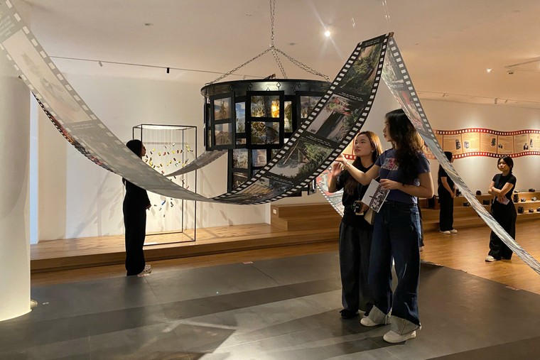 Film Gặp Thời: Không gian trải nghiệm nhiếp ảnh film giữa lòng Hà Nội ảnh 3