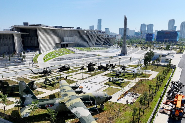 Anh Quân Idol ra mắt MV “Việt Nam khúc kiêu hùng”, lần đầu khai thác đề tài quê hương đất nước ảnh 3