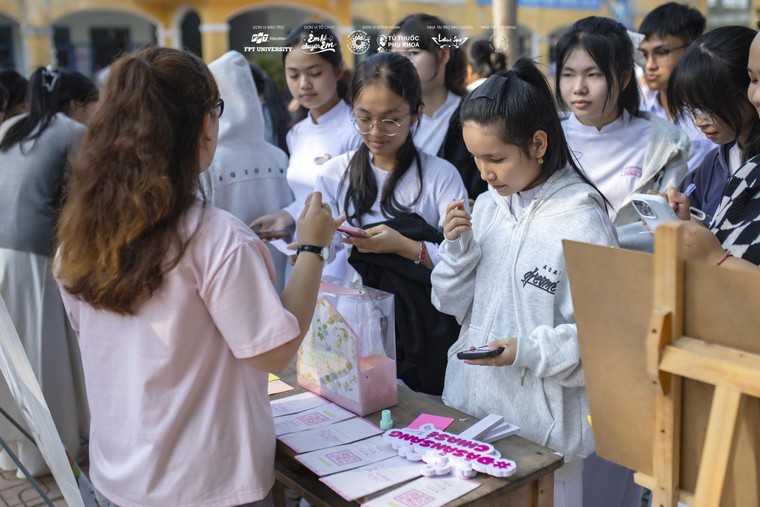 “Ẻm Kể Chuyện Em”: Lan tỏa nhận thức sức khỏe phụ khoa, phá vỡ rào cản im lặng của phụ nữ trẻ ảnh 2