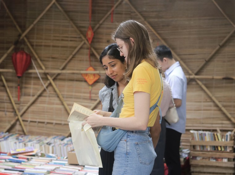 Sức hút của Hội sách và Văn hóa đọc Hà Nội 2026 với du khách quốc tế ảnh 3