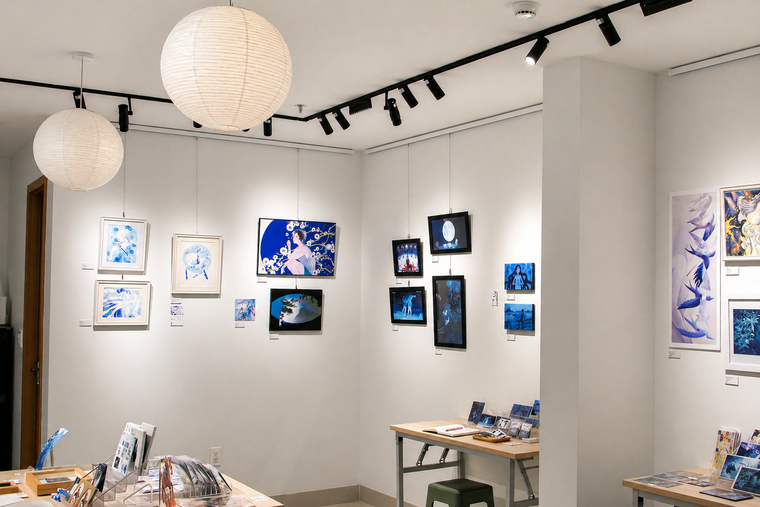 Eternal Blue: Mỹ thuật đơn sắc và nghệ thuật biểu lộ cảm xúc ảnh 1