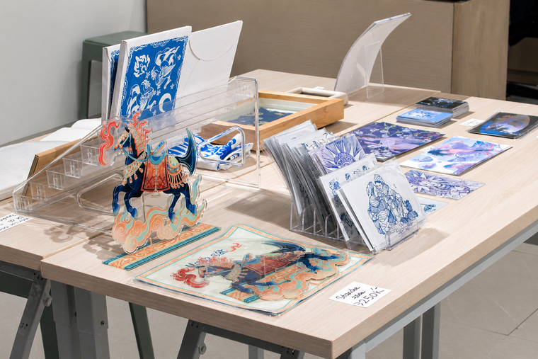 Eternal Blue: Mỹ thuật đơn sắc và nghệ thuật biểu lộ cảm xúc ảnh 2