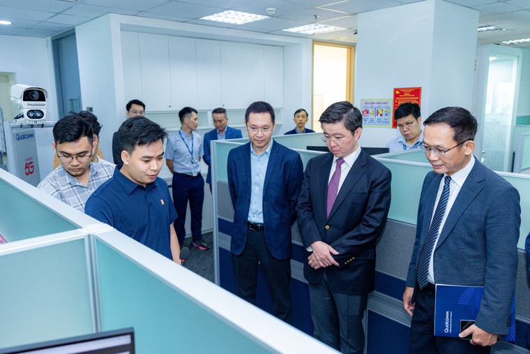 Qualcomm khai trương Trung tâm R&D tại Hà Nội, mở rộng đầu tư vào AI và bán dẫn tại Việt Nam ảnh 6