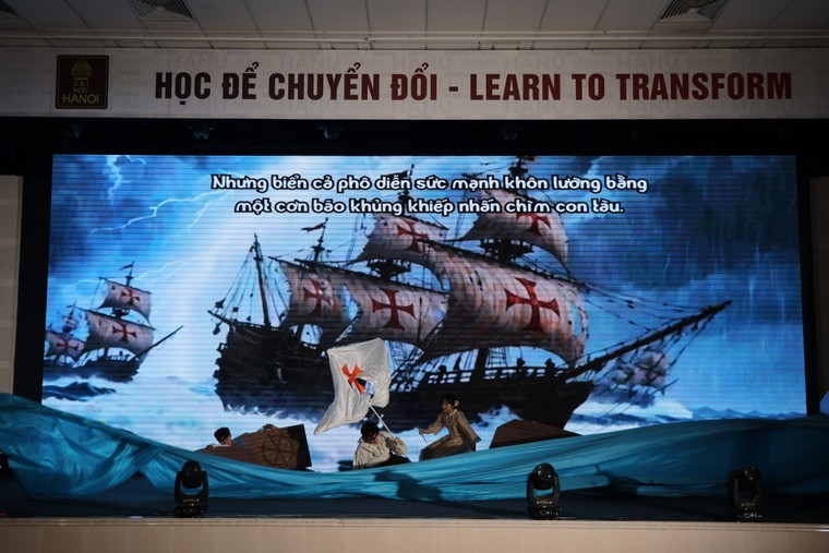 Sinh viên Trường Đại học Hà Nội lan tỏa văn hóa Lusophone qua Đêm văn nghệ sinh viên “Maresia 2026” ảnh 3
