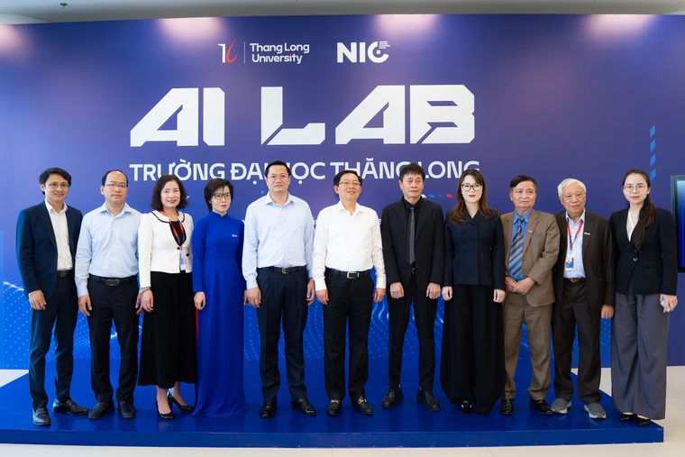 Phó Thủ tướng Chính phủ Hồ Quốc Dũng dự Lễ khai trương AI Lab của Trường Đại học Thăng Long ảnh 1