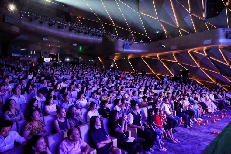 “Mãi nương tựa bên Người” và khoảng lặng đẹp trong “true Concert - Tình Đất” ảnh 10