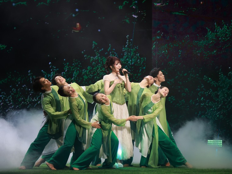 “Mãi nương tựa bên Người” và khoảng lặng đẹp trong “true Concert - Tình Đất” ảnh 2