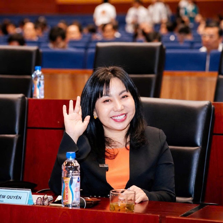 "Ba thương con khi con ngoan": Vì sao nhiều đứa trẻ lớn lên không biết gọi tên cảm xúc? ảnh 1