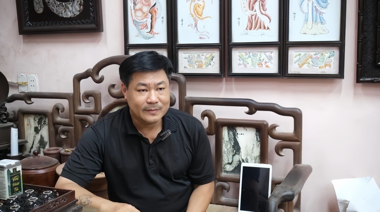 Hơn 30 năm "thổi hồn" cho khảm trai Chuôn Ngọ ảnh 1