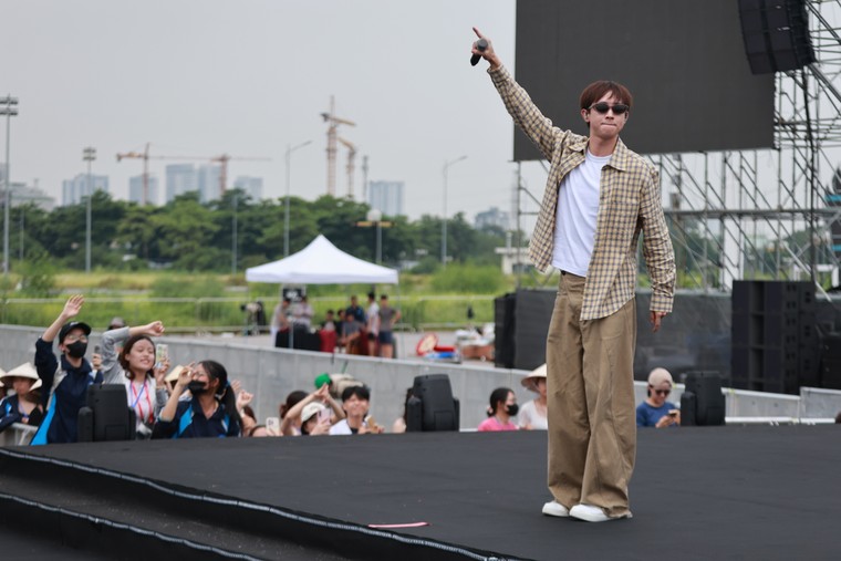 CONGB và Muộii tổng duyệt trước giờ G concert Thanh Xuân ảnh 12