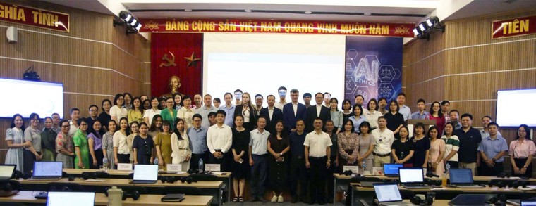 UNESCO đồng hành cùng Bộ Khoa học & Công nghệ nâng cao năng lực sử dụng AI có trách nhiệm trong khu vực công ảnh 8