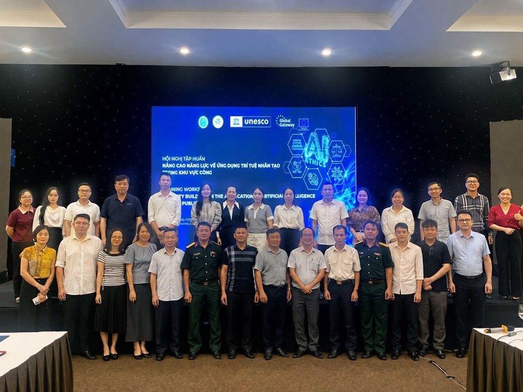 UNESCO đồng hành cùng Bộ Khoa học & Công nghệ nâng cao năng lực sử dụng AI có trách nhiệm trong khu vực công ảnh 7