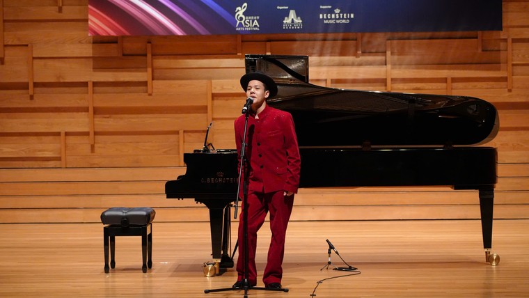 Đặng Công Danh ghi dấu ấn tại Asia Arts Festival Singapore với Huy chương Vàng ảnh 2