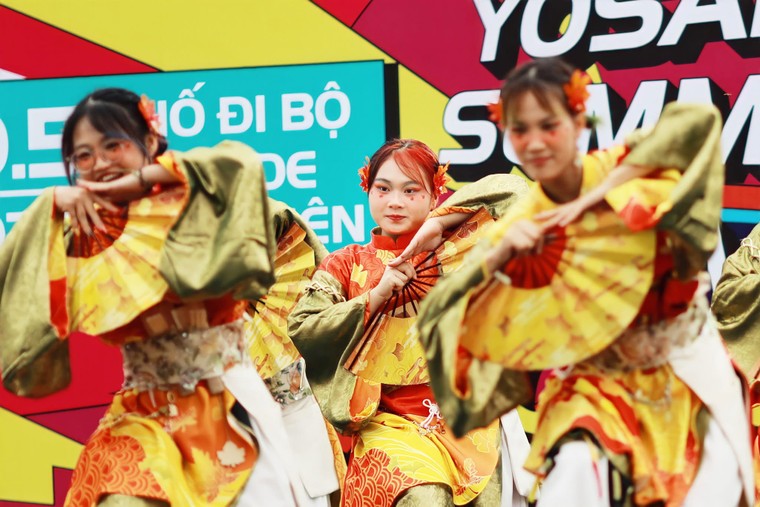 "Cẩm Thu Thái Sắc": khi Yosakoi kể câu chuyện của mùa thu ảnh 10
