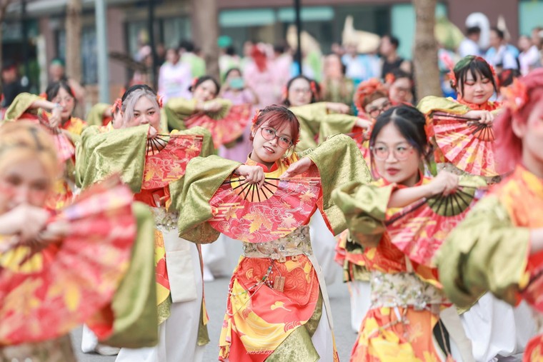 "Cẩm Thu Thái Sắc": khi Yosakoi kể câu chuyện của mùa thu ảnh 7