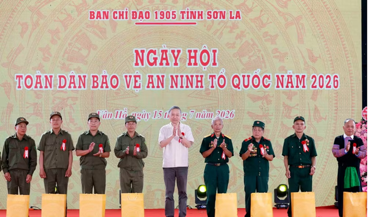 Tổng Bí thư, Chủ tịch nước: Tạo môi trường an ninh, an toàn vì cuộc sống bình yên, hạnh phúc của nhân dân ảnh 2