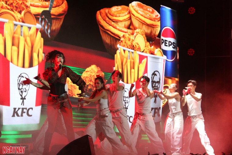 Sức nóng Vũ trụ "Say Hi" lan tỏa tại KFC Zestival 2026 ảnh 4
