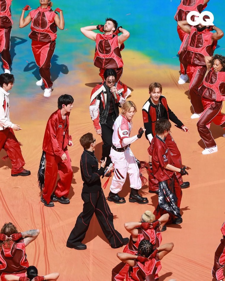 BTS đi vào lịch sử với màn trình diễn "Dynamite" tại chung kết World Cup 2026 ảnh 5