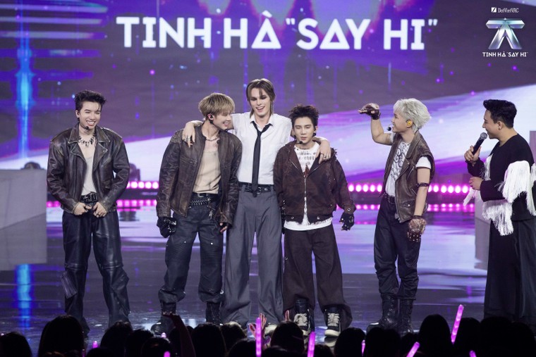 6 ca khúc Livestage 2 đồng loạt thăng hạng, Tinh Hà “Say Hi” tạo “cơn mưa” thành tích nhạc số ảnh 3