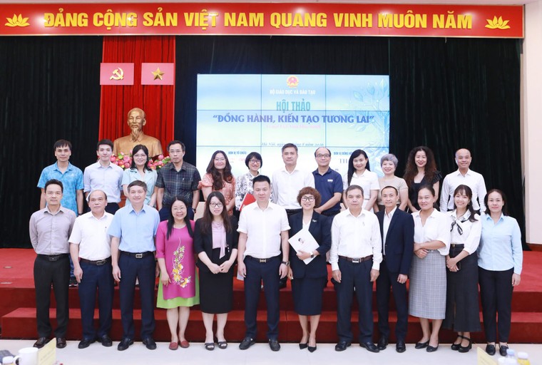 UNESCO chia sẻ kinh nghiệm quốc tế về tăng cường sức khỏe học đường tại Việt Nam ảnh 1